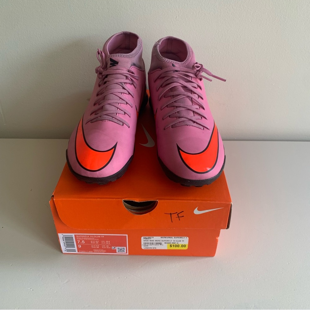 Nike indoor soccer cleats